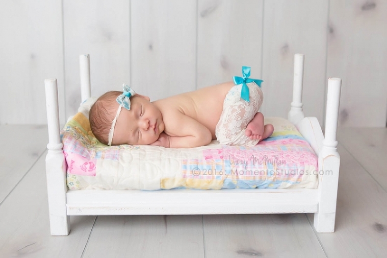 Lizzy McMillan Arizona Newborn Photographer Momento Studios Newborn Girl Phoenix Arizona Mesa Arizona-20