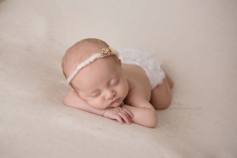 Lizzy McMillan Arizona Newborn Photographer Momento Studios Newborn Girl Phoenix Arizona Mesa Arizona-35