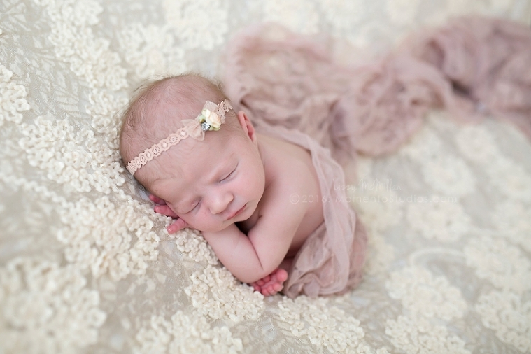 Lizzy McMillan Arizona Newborn Photographer Momento Studios Newborn Girl Phoenix Arizona Mesa Arizona-41