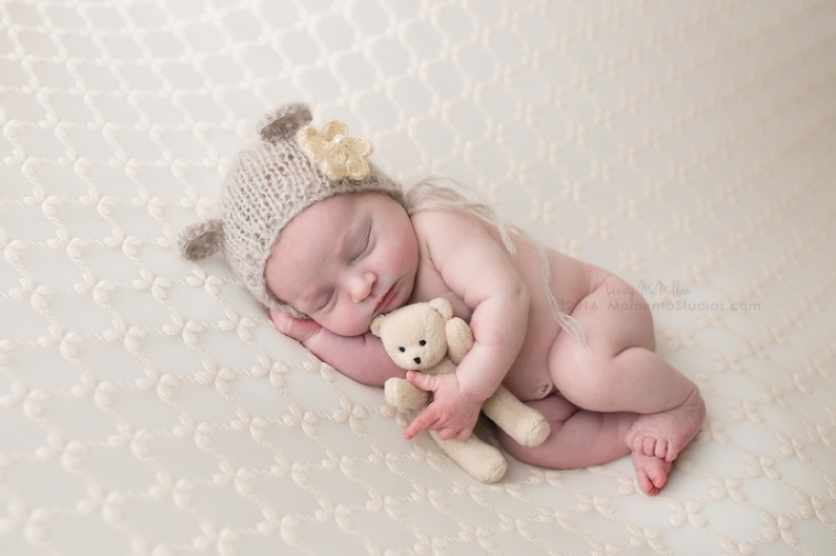 Lizzy McMillan Arizona Newborn Photographer Momento Studios Newborn Girl Phoenix Arizona Mesa Arizona-46