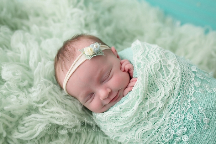 Lizzy McMillan Arizona Newborn Photographer Momento Studios Newborn Girl Phoenix Arizona Mesa Arizona-47