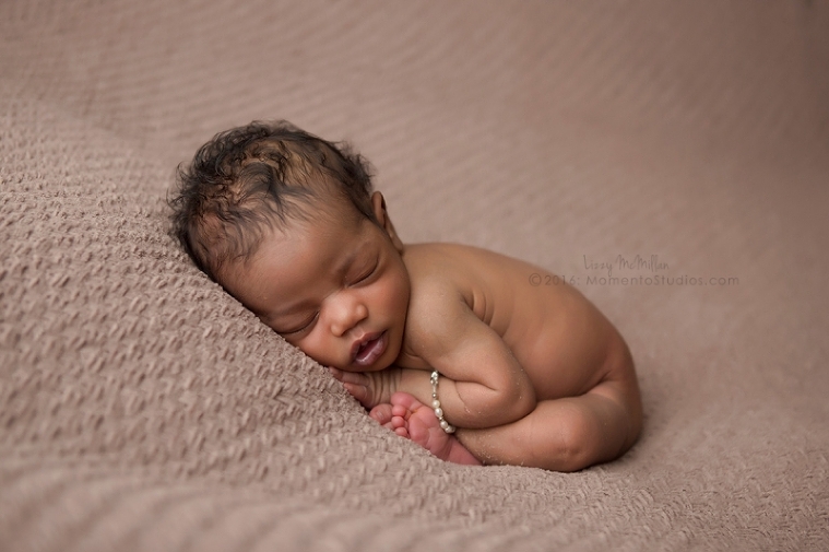 Lizzy McMillan Arizona Newborn Photographer Momento Studios Newborn Girl Phoenix Arizona Mesa Arizona-50